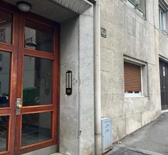 Ursich Casa Apartman